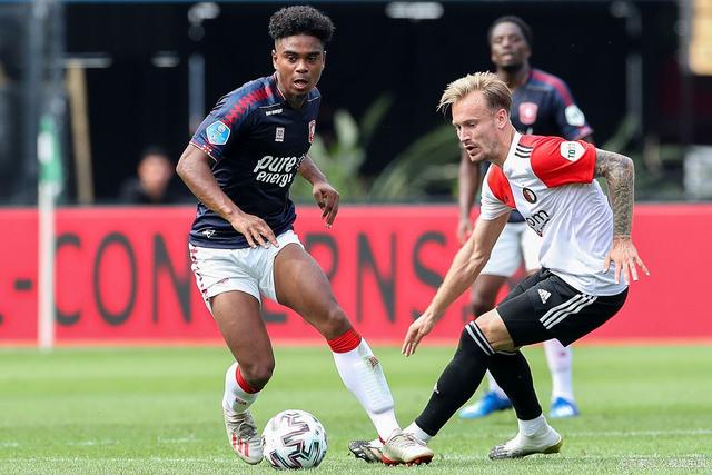 作为标准 作为标准