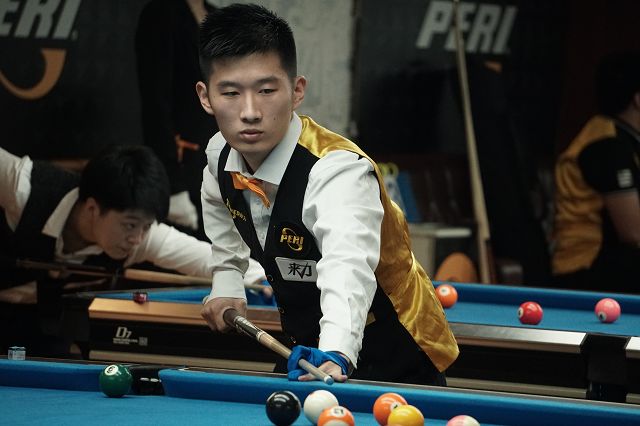 两比赛都以 两比赛都以